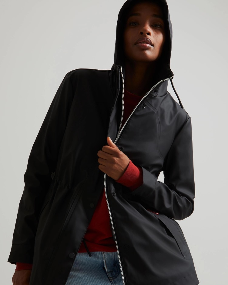 Jaqueta Impermeável Leve Feminina Hunter Preta