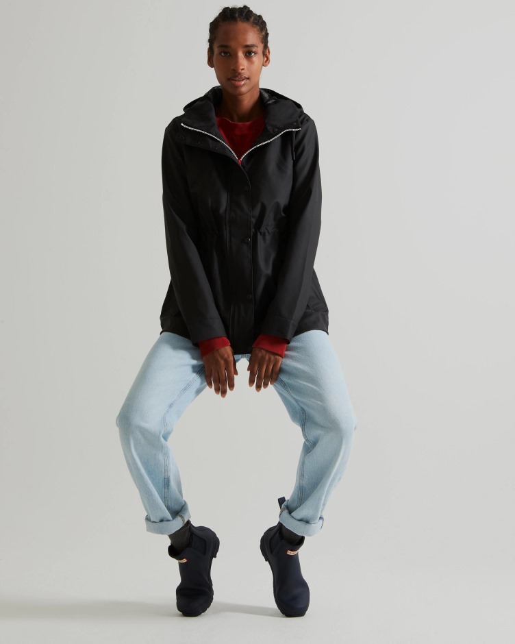 Jaqueta Impermeável Leve Feminina Hunter Preta