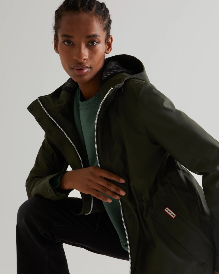 Jaqueta Impermeável Leve Feminina Hunter Azeitona Escura