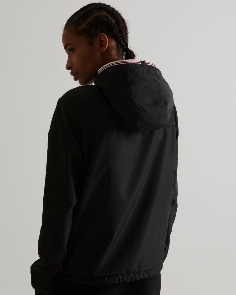 Jaqueta Preta Reciclada Leve E Embalável Para Caçador