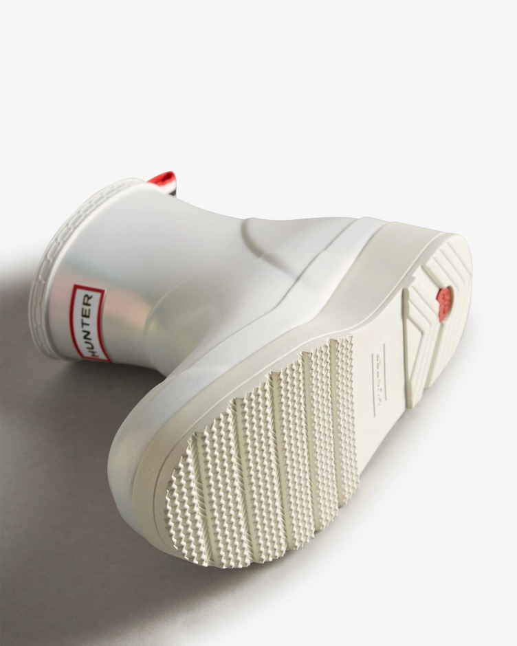 Botas De Chuva De Nebulosa Curta Feminina Hunter Play Prateada